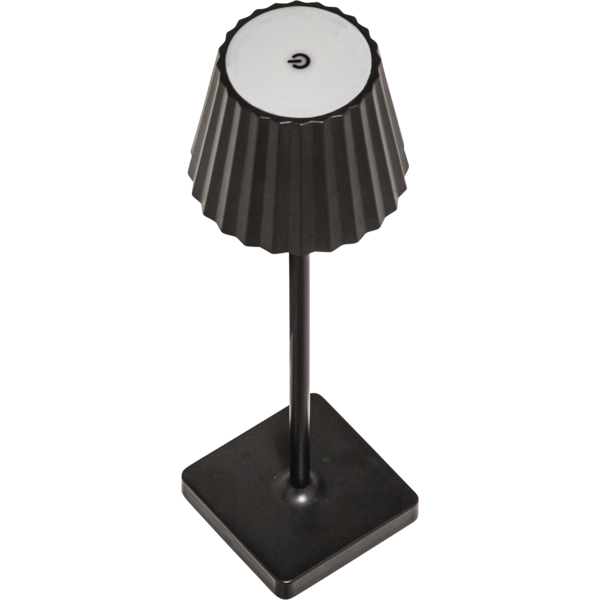Eine schwarze Lampe mit zylindrischem Kopf und quadratischem Fuß auf schwarzem Hintergrund.