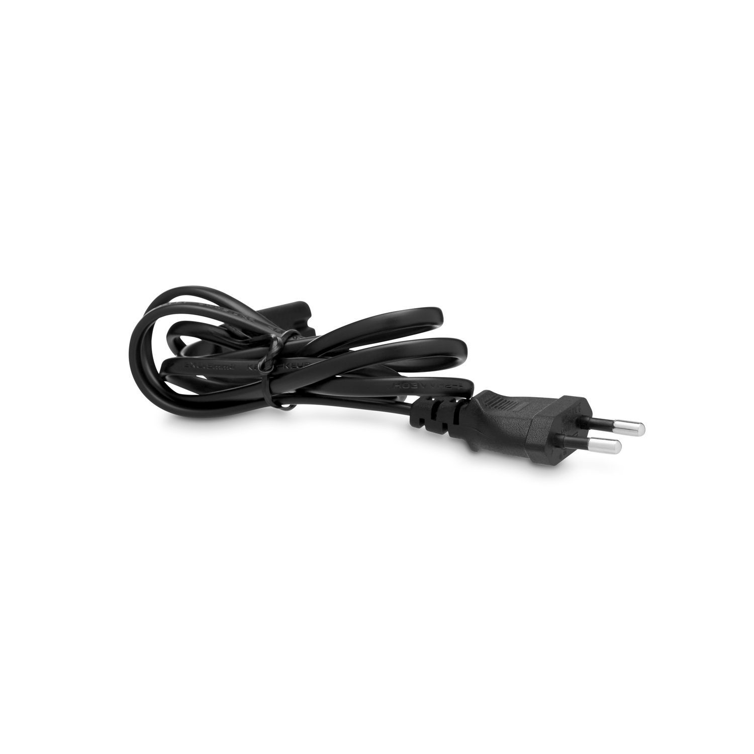 Cable de alimentación negro sobre fondo blanco con enchufe negro.