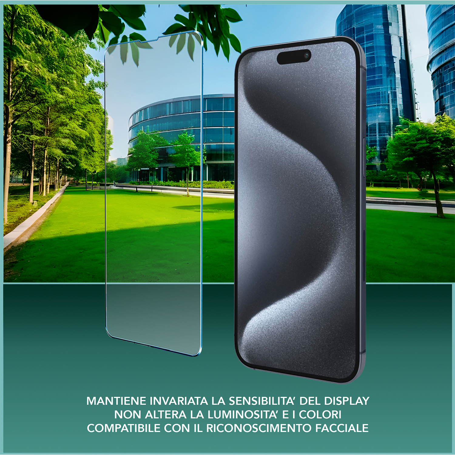 Uno smartphone e una protezione schermo. Lo sfondo presenta alberi ed edifici, che suggeriscono un ambiente esterno.