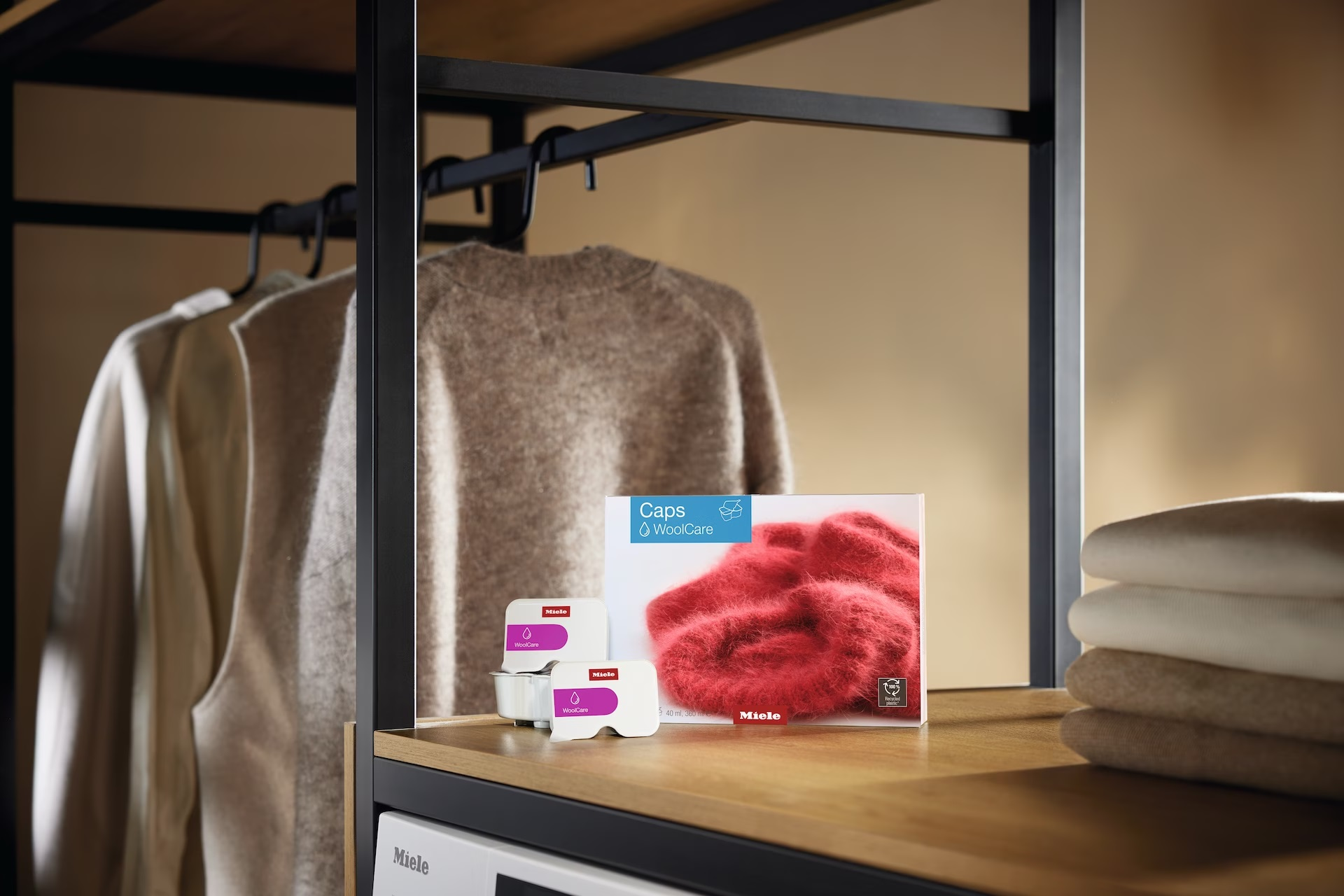 Środek piorący do wełny i tkanin delikatnych MIELE WA CWC 0902 L Caps WoolCare 9 szt.