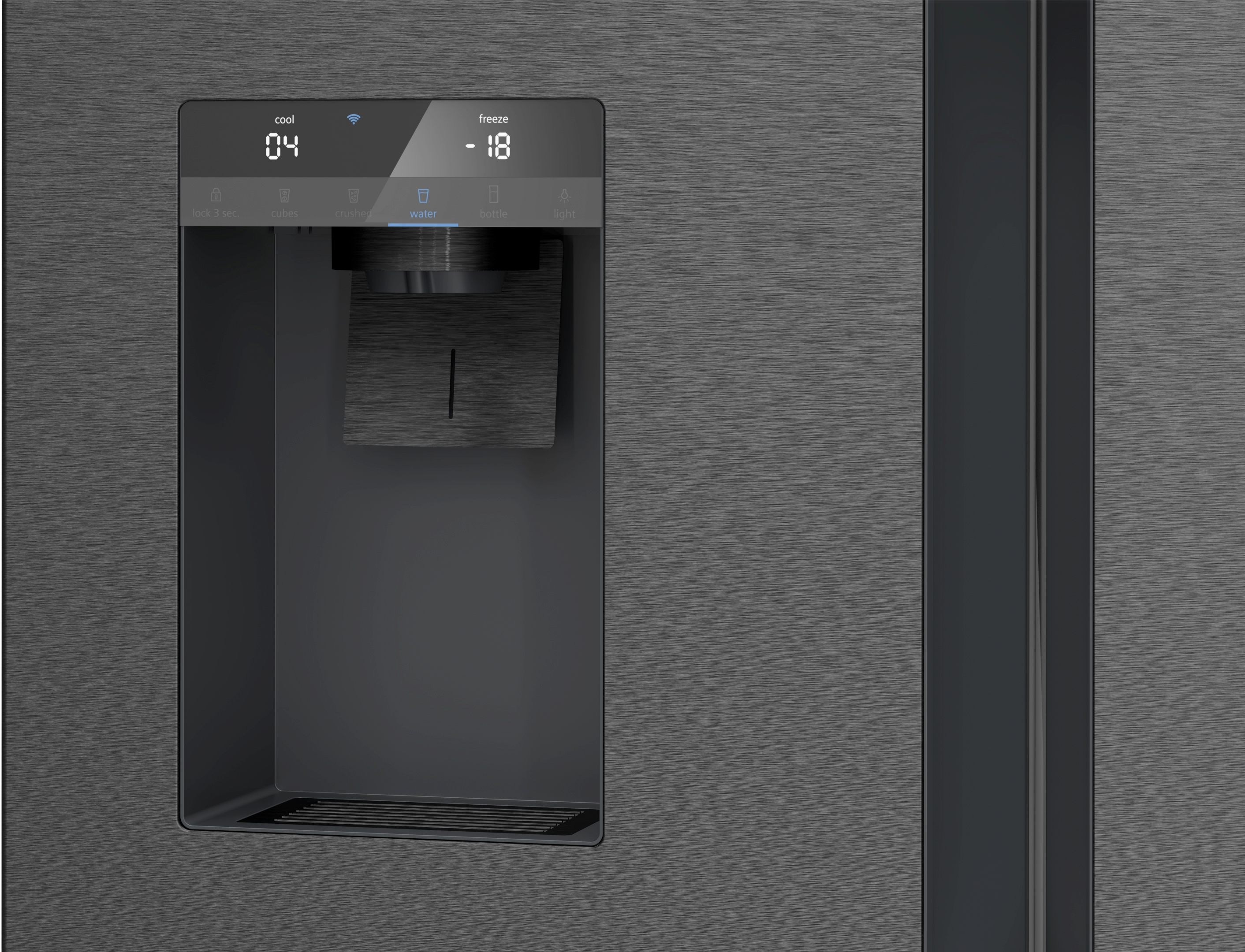 Ein Kühlschrank mit einem Wasserspender und Touchscreen-Bedienfeld.