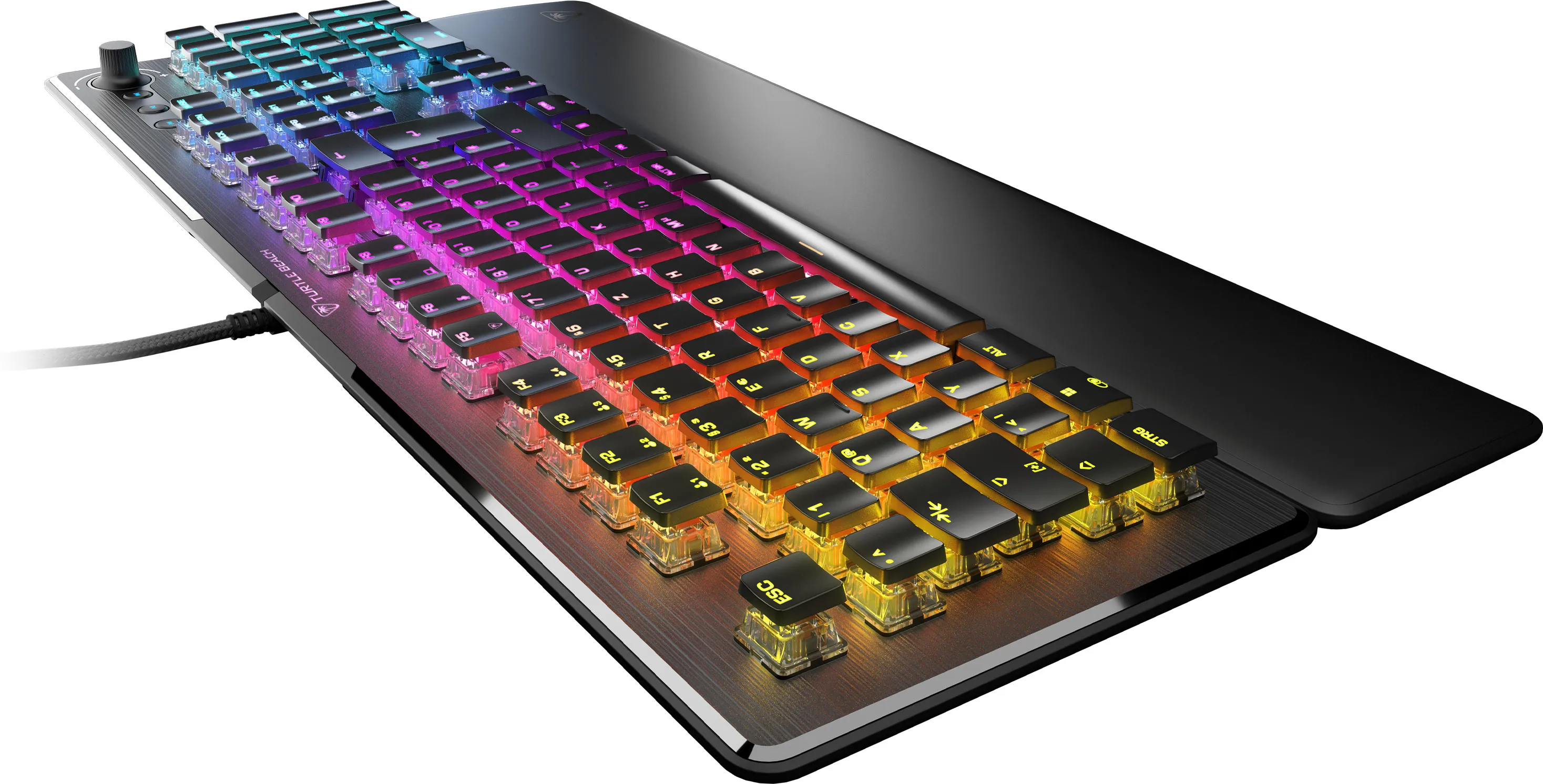 Eine beleuchtete Tastatur mit farbigen Tasten und einer schwarzen Handauflage. Das Kabel ist sichtbar.