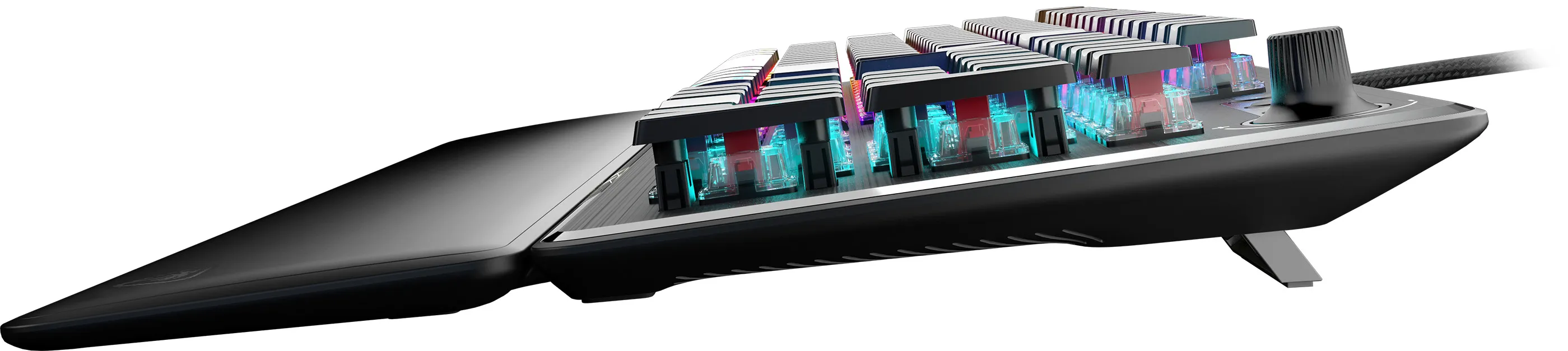 Schwarze mechanische Tastatur mit transparenten Tastenkappen und bunten Lichtern. Knopf auf der rechten Seite.