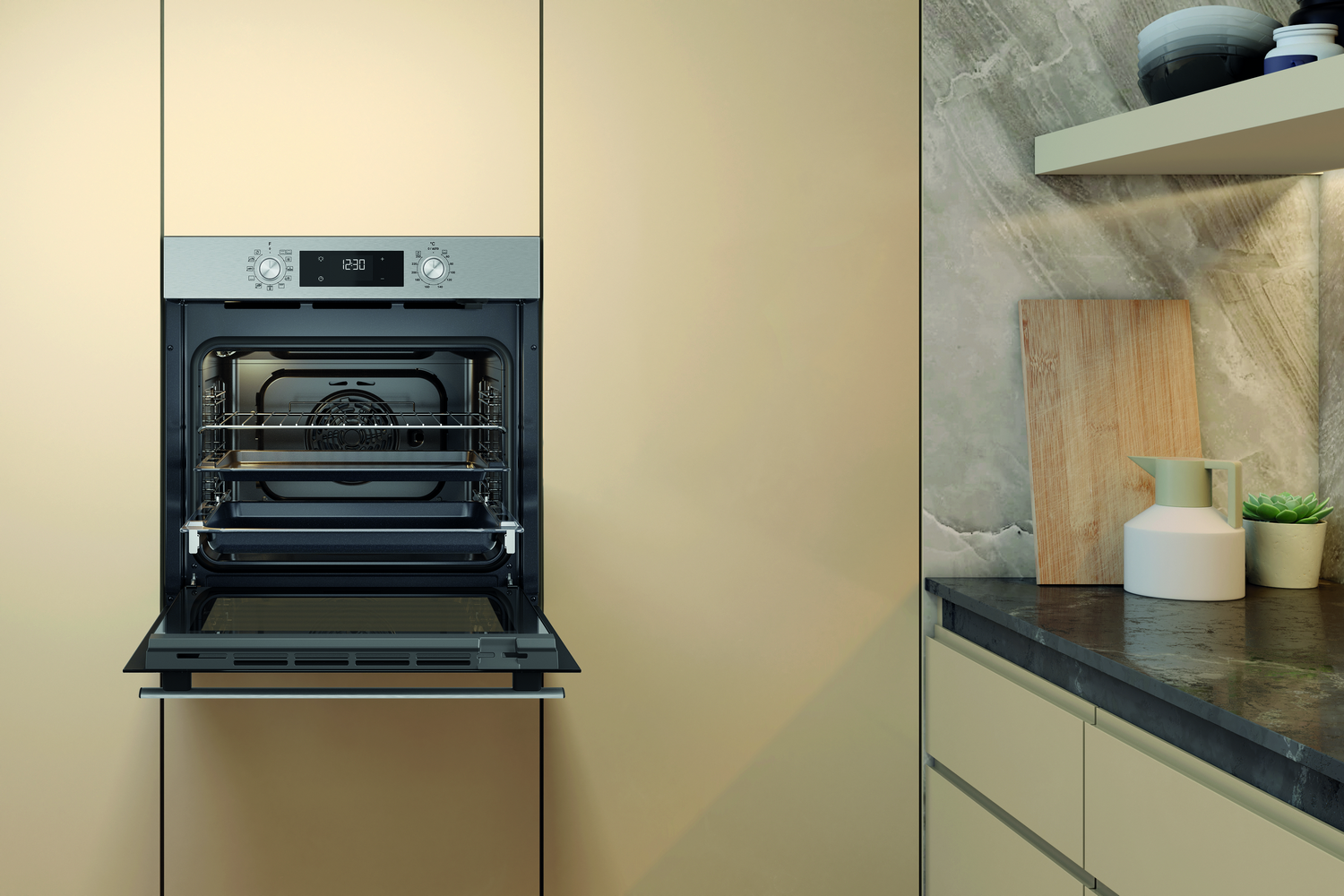 Horno instalado en un mueble de cocina. Puerta del horno abierta, interior visible.