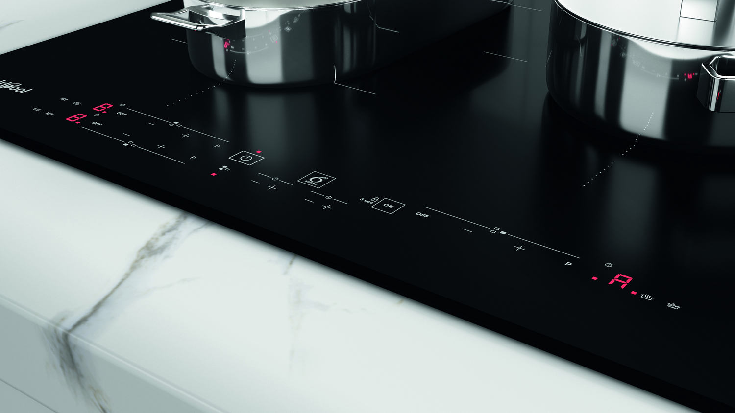 Placa de inducción negra con dos ollas. Panel de control muestra pantalla roja y símbolos. Encimera de mármol.