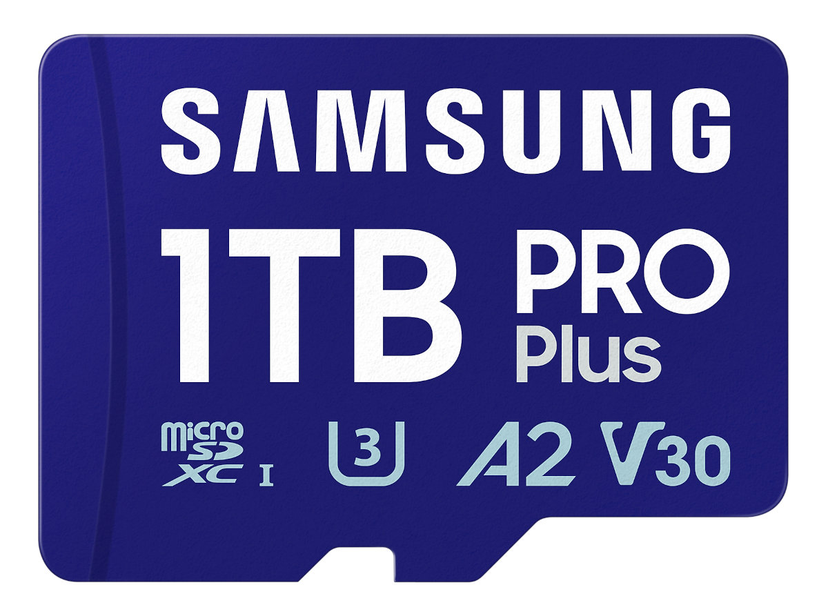 Niebieska karta microSD z białym tekstem: SAMSUNG 1TB PRO Plus i inne szczegóły.