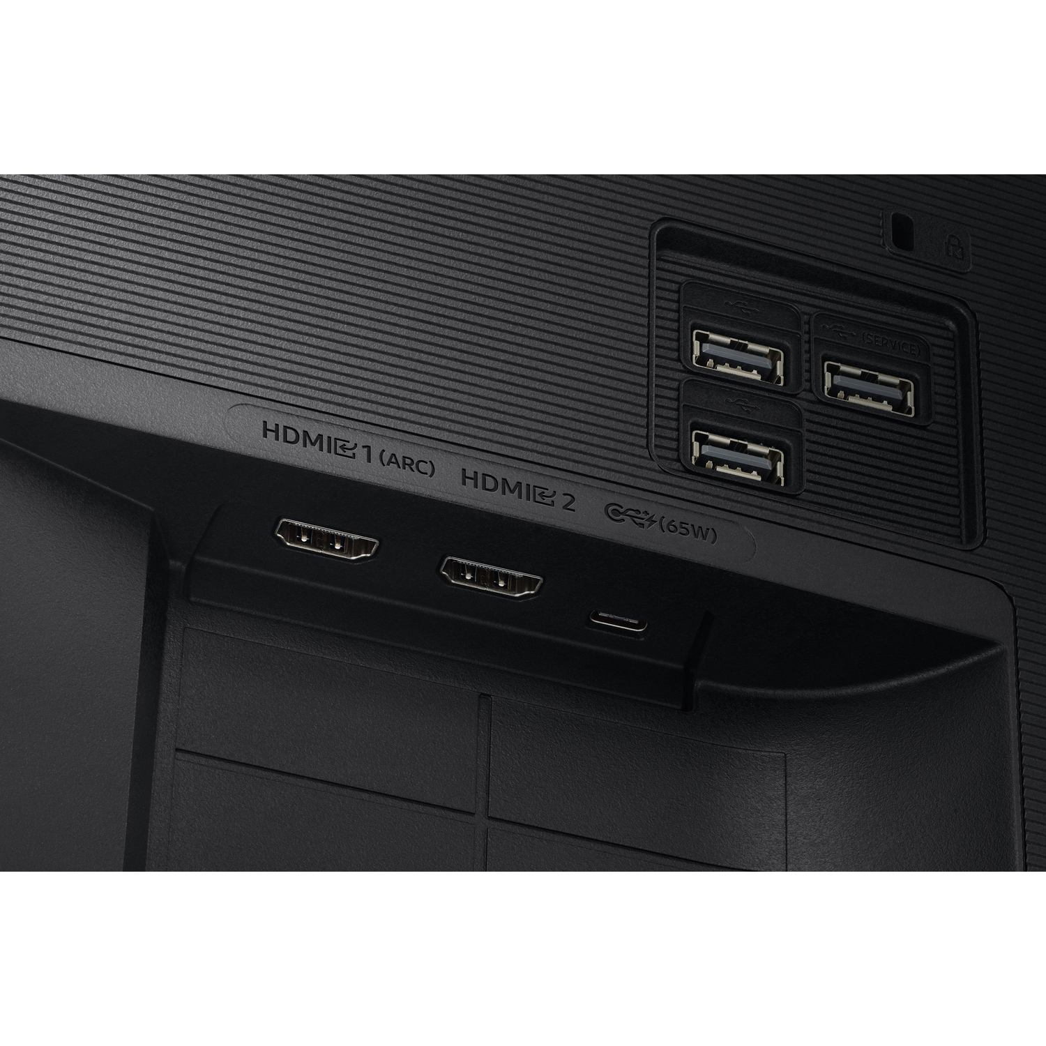 Achterkant van een zwarte monitor met HDMI- en USB-poorten. Zwart oppervlak.