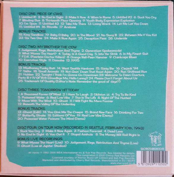 CD-box set számlistákkal és szerzői jogi információkkal.