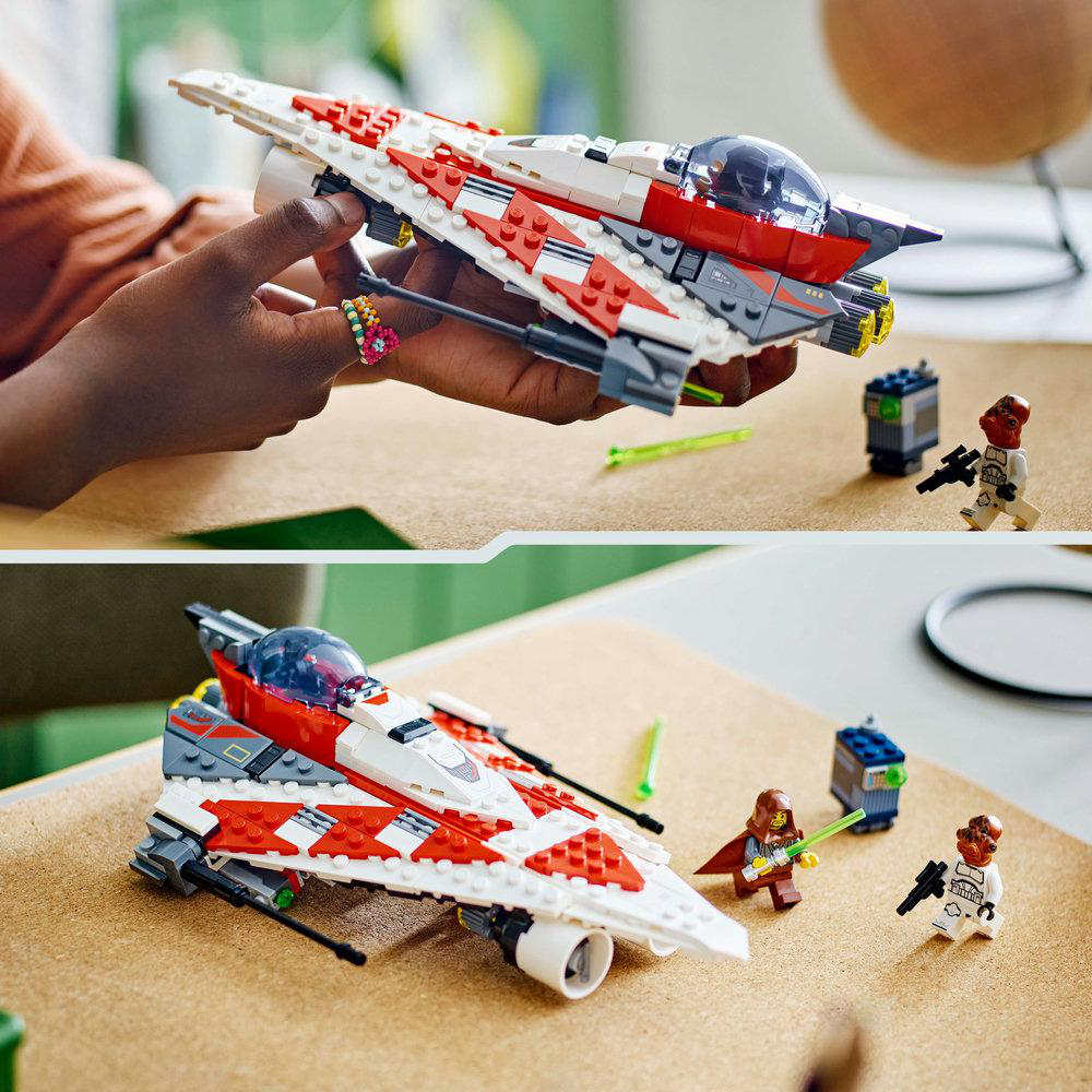 Zwei Bilder eines LEGO Star Wars Sets mit einem Schiff und Figuren. Braune Oberfläche.