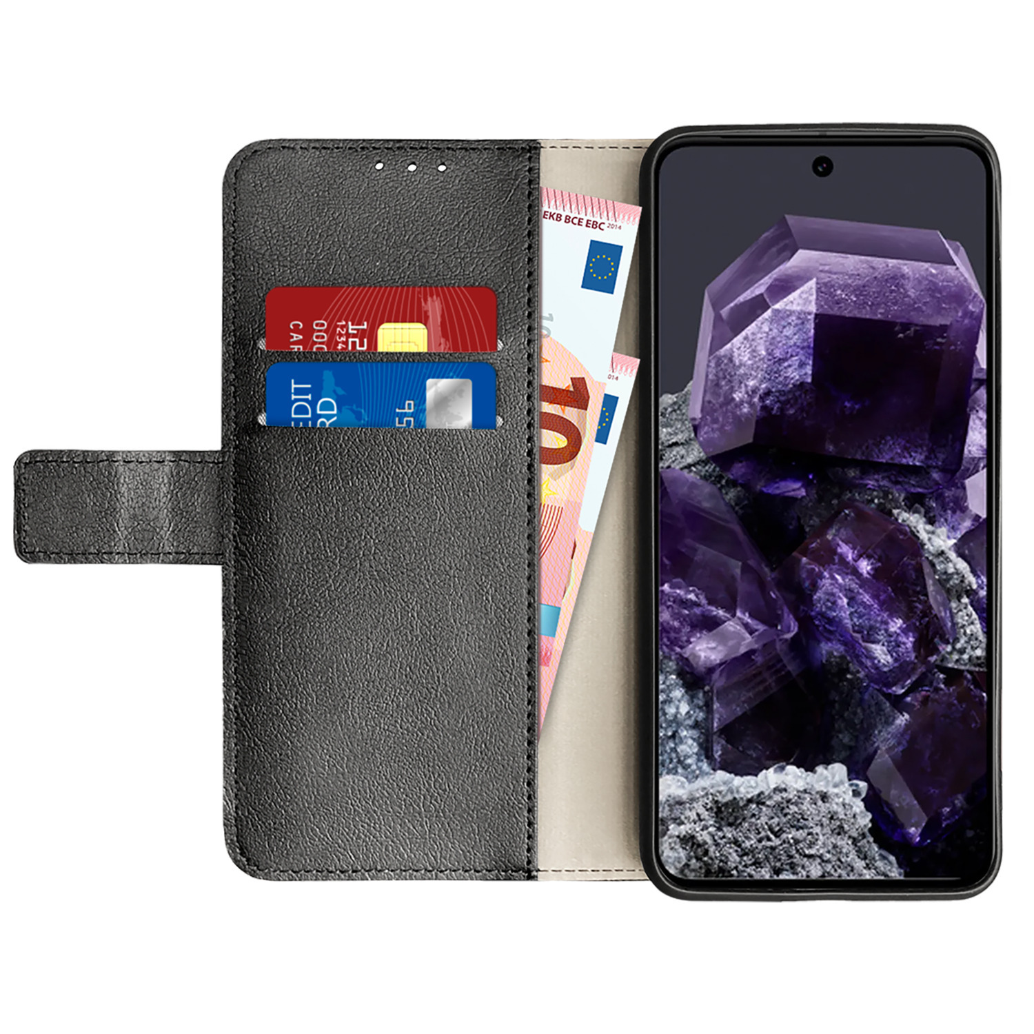 Zwarte telefoonhoes, gesloten, getextureerd oppervlak. Interieur met kaarten en geld.