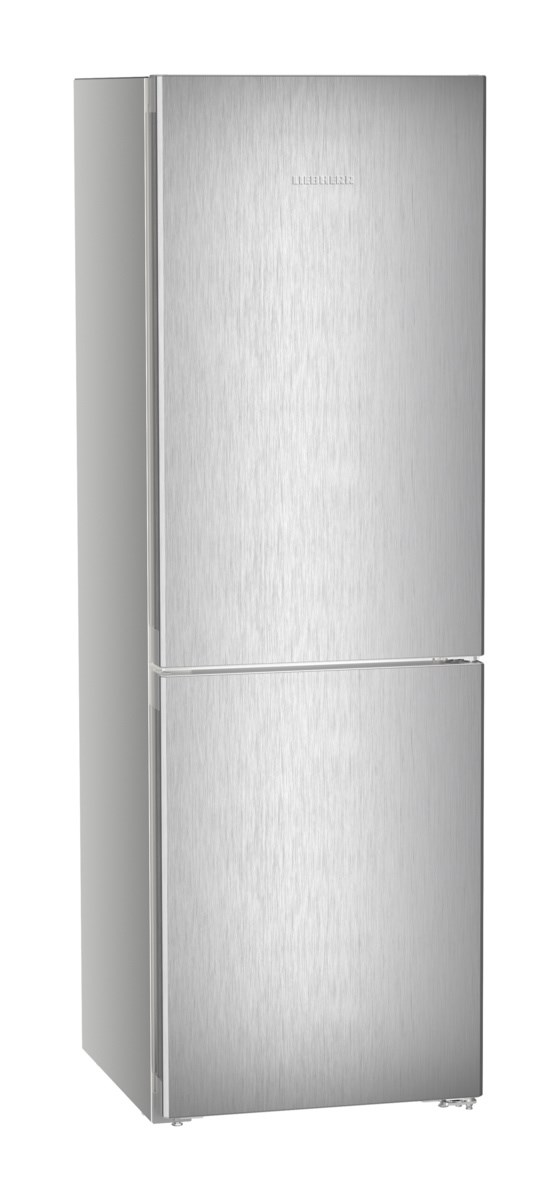 Edelstahl-Kühlschrank, geschlossen. Er hat zwei Türen mit silbernem Finish.