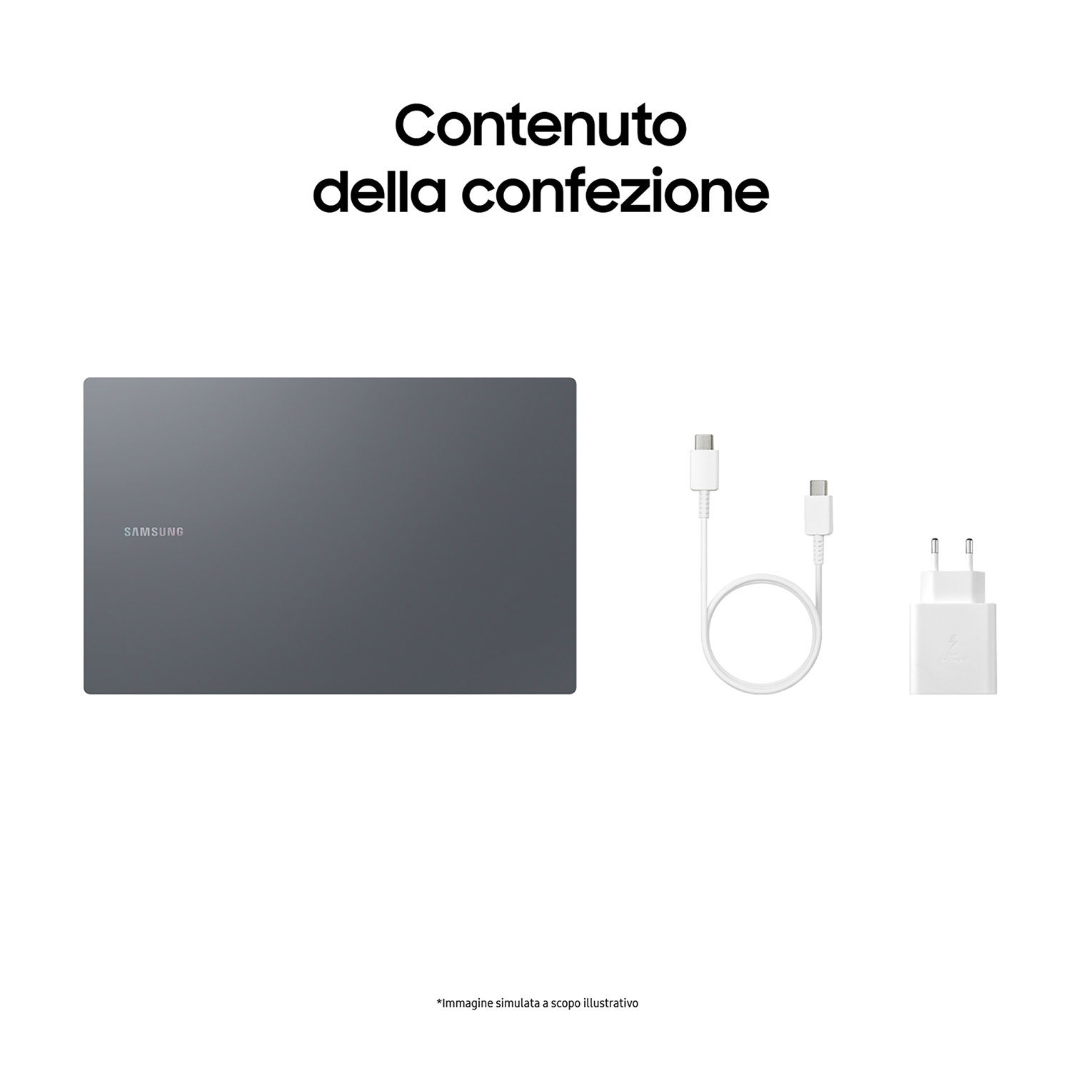 Un laptop, un cavo di ricarica e un adattatore di alimentazione, su sfondo bianco.