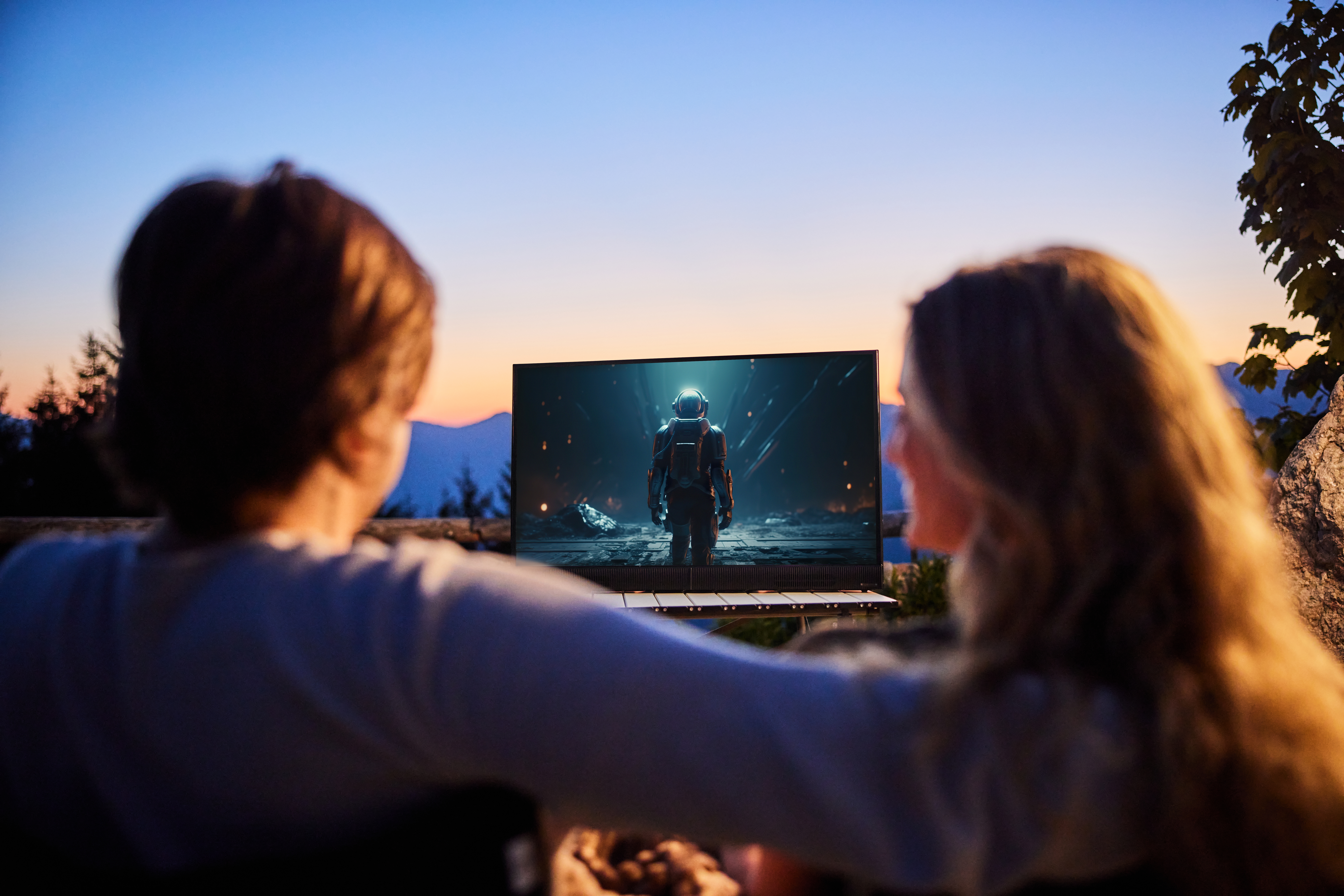 Telewizor przenośny LED PEAQ PTV 32GH-5023C-B 32'' HD 60Hz Google TV Chromecast