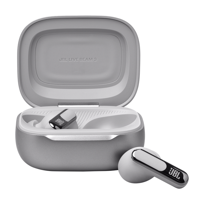 Un estuche de carga blanco con auriculares blancos, un auricular fuera del estuche.