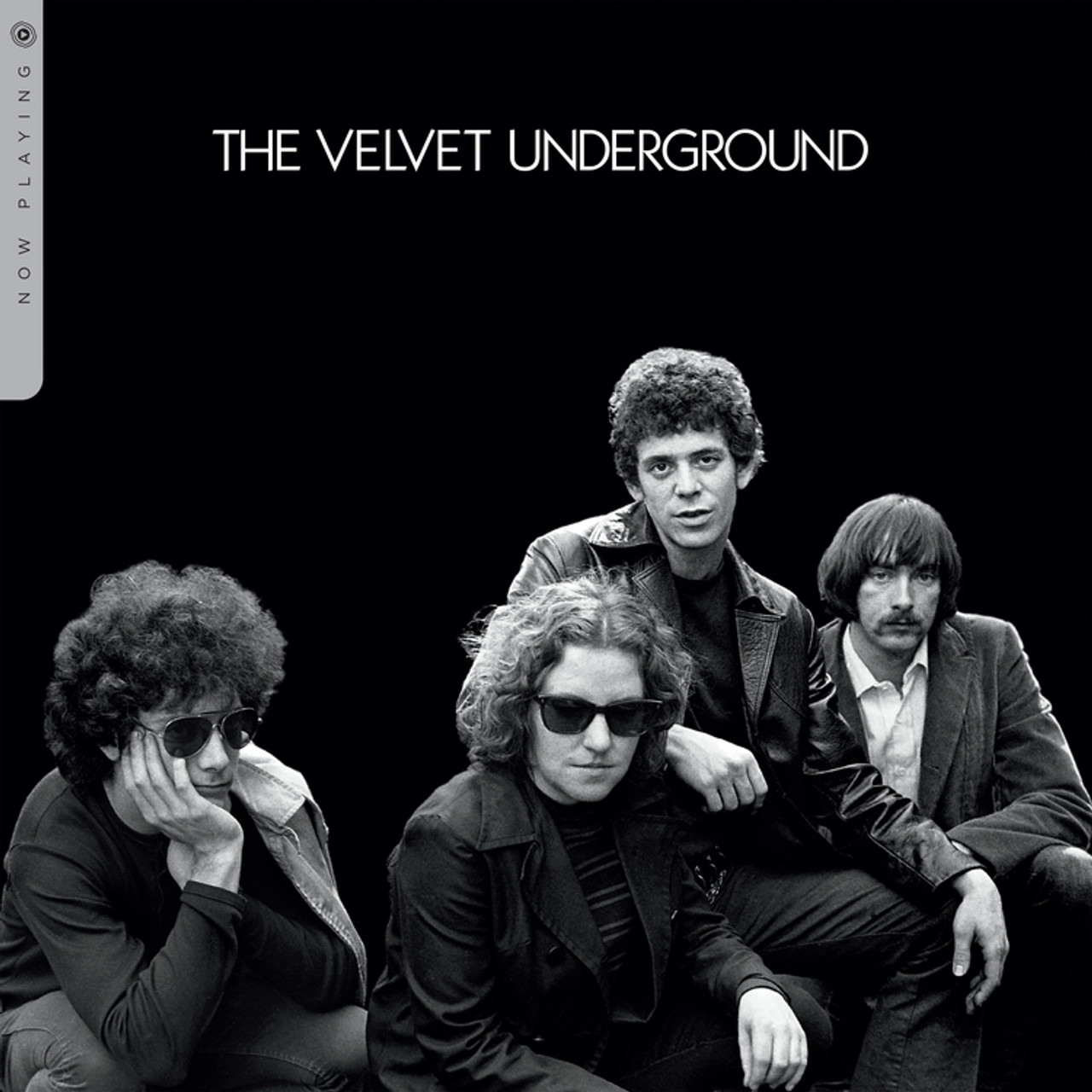 A The Velvet Underground album borítója, fekete-fehérben a zenekar tagjaival.