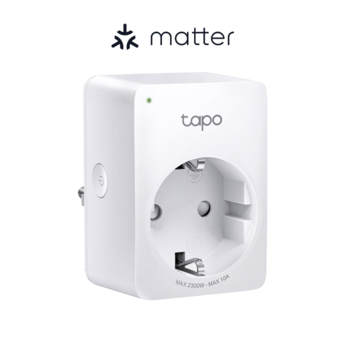 Ein weißer Tapo-Smart-Stecker mit Matter-Logo, Steckdose und Stromanschluss.
