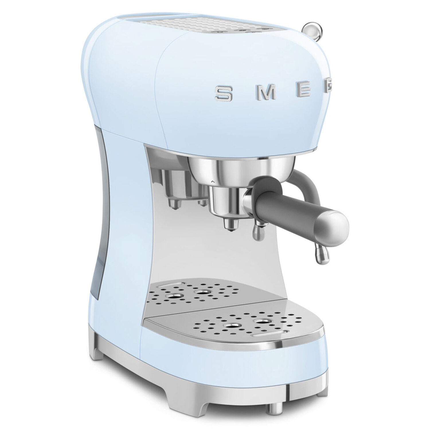 Une machine à expresso Smeg bleu clair sur fond blanc. Accents chromés et argentés.