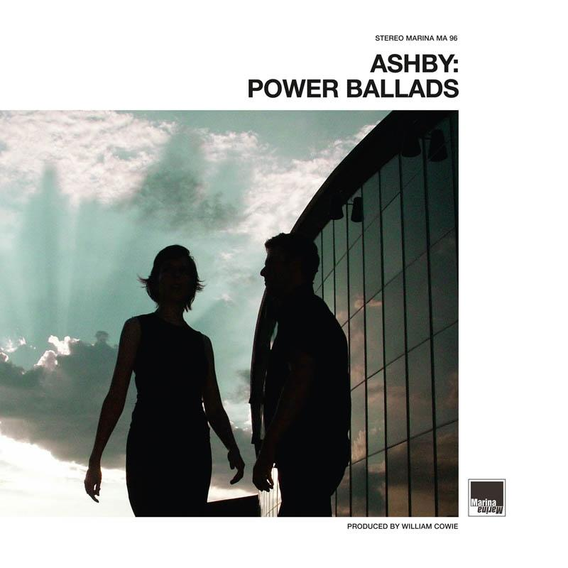 Albumcover: Ashby - Power Ballads. Zwei Personen in Silhouette mit Gebäudekulisse.