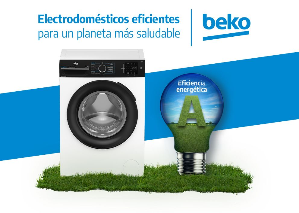 Una lavadora blanca con el logotipo de Beko y etiqueta de eficiencia energética. Hierba y fondo azul.