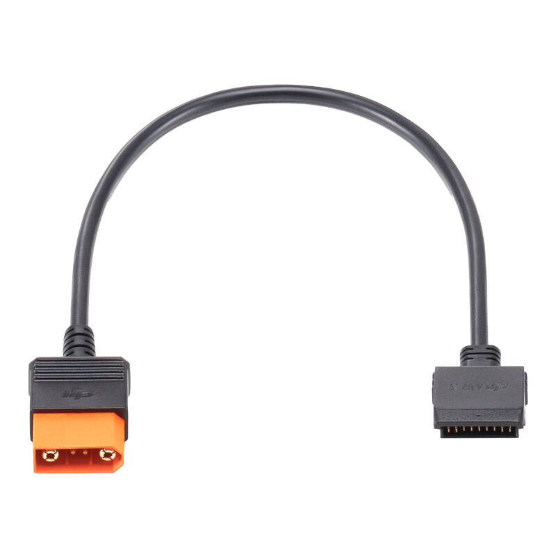 Czarno-pomarańczowy kabel z prostokątnymi złączami na każdym końcu, białe tło.