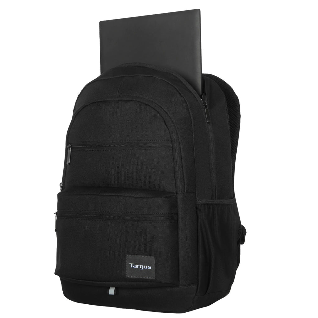 Una mochila negra con una computadora portátil dentro. Logotipo de Targus visible en la bolsa.