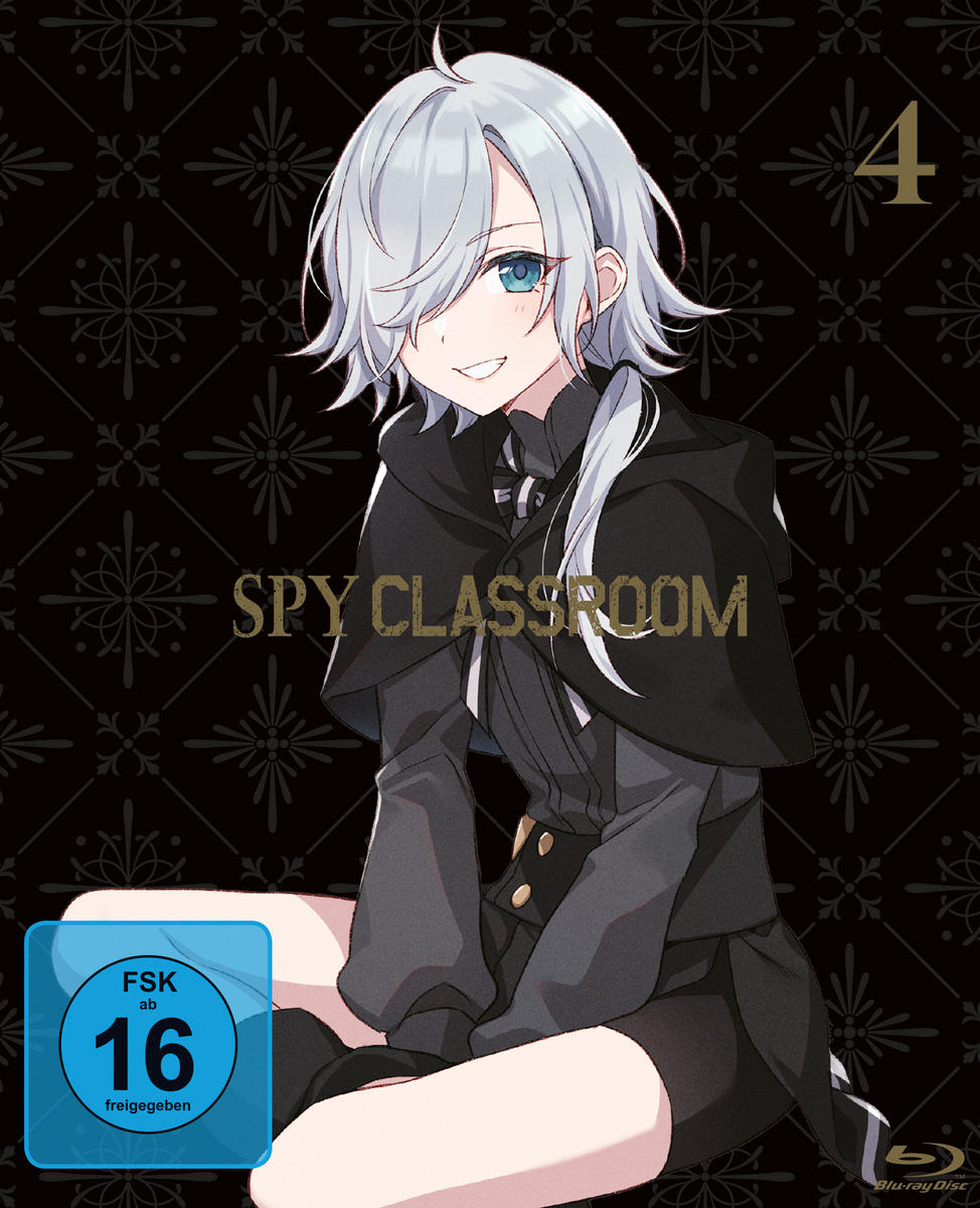 Anime-Cover: Mädchen mit silbernen Haaren, schwarzem Outfit, Titel 'Spy Classroom'.