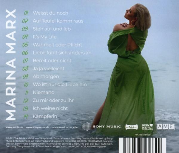 Albumcover von Marina Marx, in grünem Kleid, im Wasser stehend, Songtitel aufgelistet.