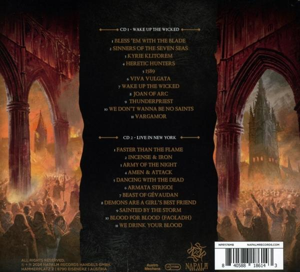Albumcover mit Text und Kunstwerk, das eine gotische Szene mit einer Kirche und Figuren darstellt.