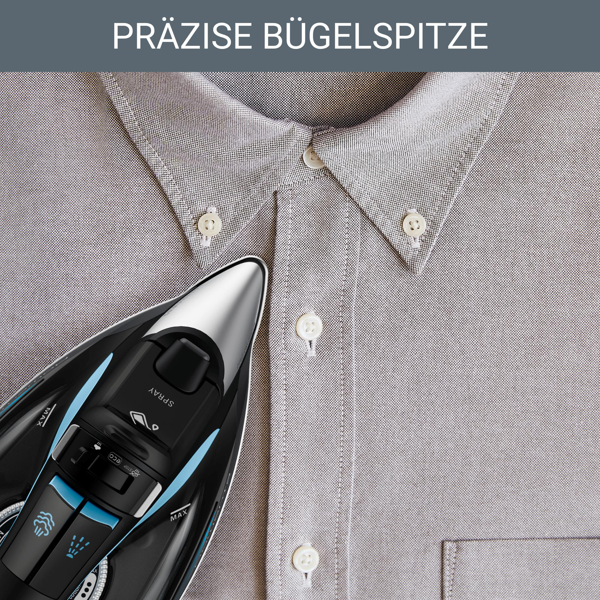 Bügeleisen auf einem Hemd. Das Bügeleisen ist schwarz und blau, das Hemd hellfarbig mit sichtbaren Knöpfen.