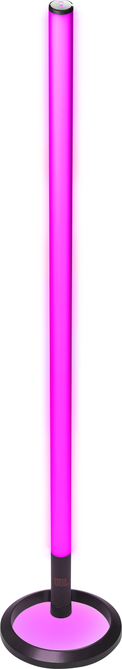 Un lampadaire haut, rose et éclairé avec une base noire.