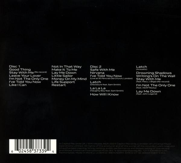 Album-Trackliste auf schwarzem Hintergrund, mit Künstler- und Albumtitel unten.