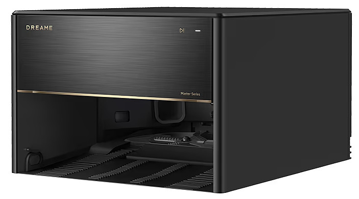 Czarne urządzenie ze słowem DREAME na górze i słowami Master Series poniżej.