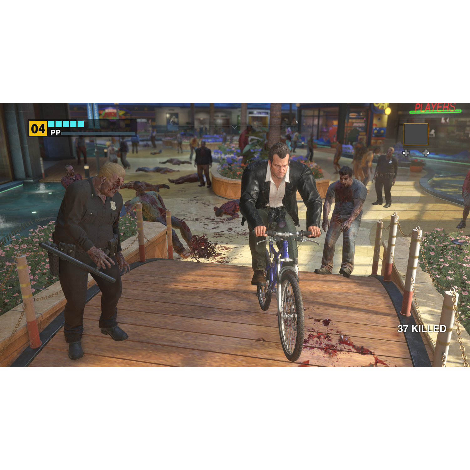 Een man fietst in een spelscène. Zombies en een politieagent zijn ook aanwezig.