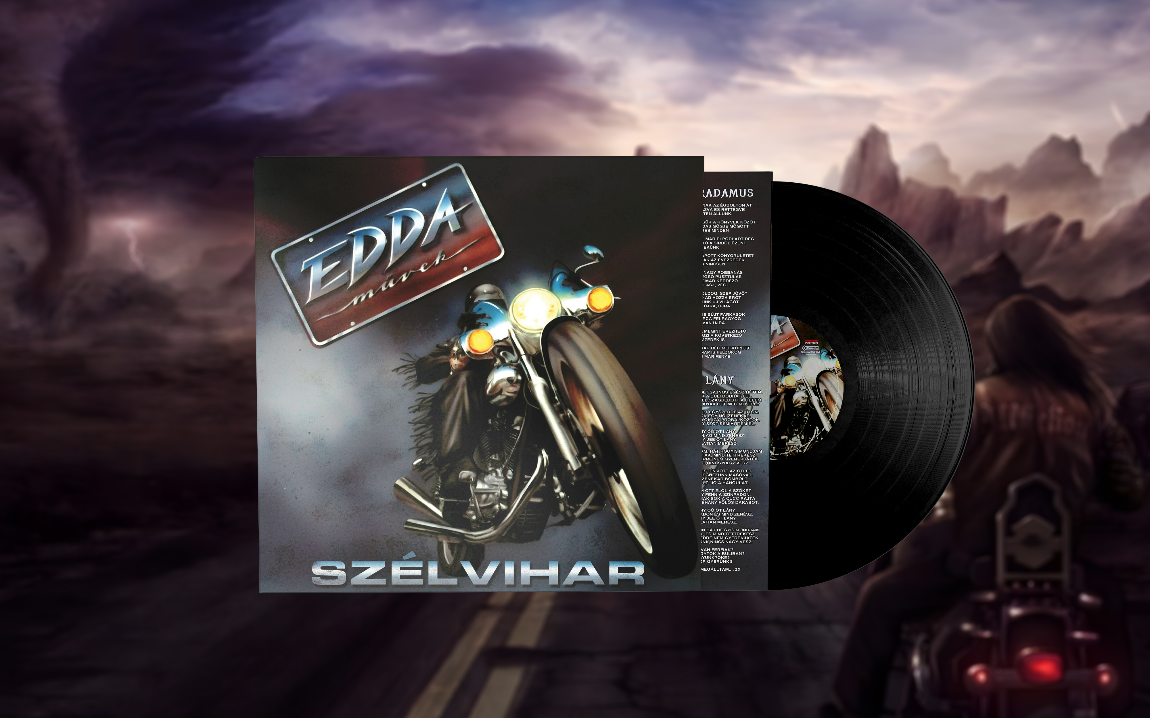 Edda Művek album borítója motoroson motoron. Jobbra egy bakelit lemez.
