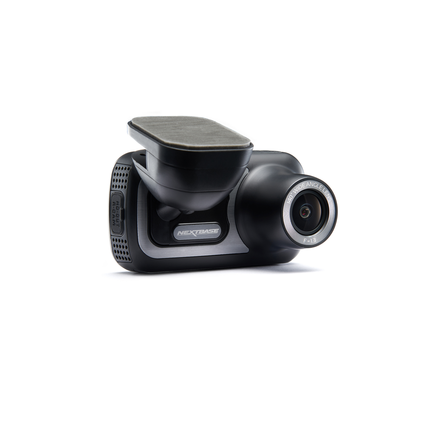 Een zwarte Nextbase dashcam. Voorzien van een lens en een scherm, met een zilveren Nextbase logo.
