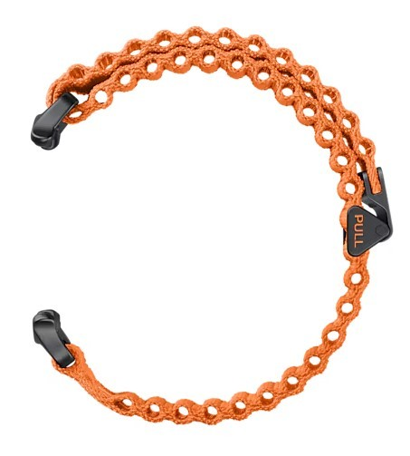 Pomarańczowy pasek do zegarka z czarnymi zapięciami. Pasek jest zapętlony i ma małe otwory.