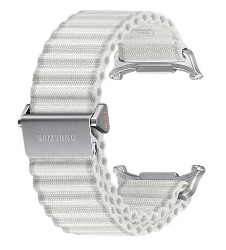 Biały pasek do zegarka Samsung z metalową klamrą. Zawiera napis Samsung.