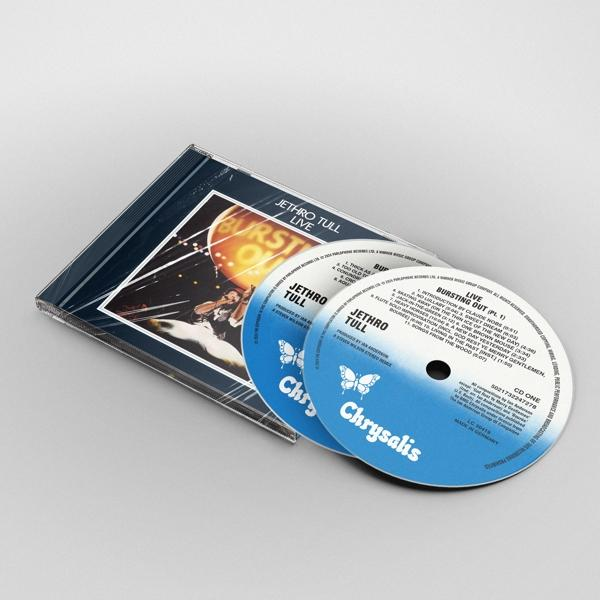 Jethro Tull CD-Paket mit CDs, eine im Case, auf grauem Hintergrund.