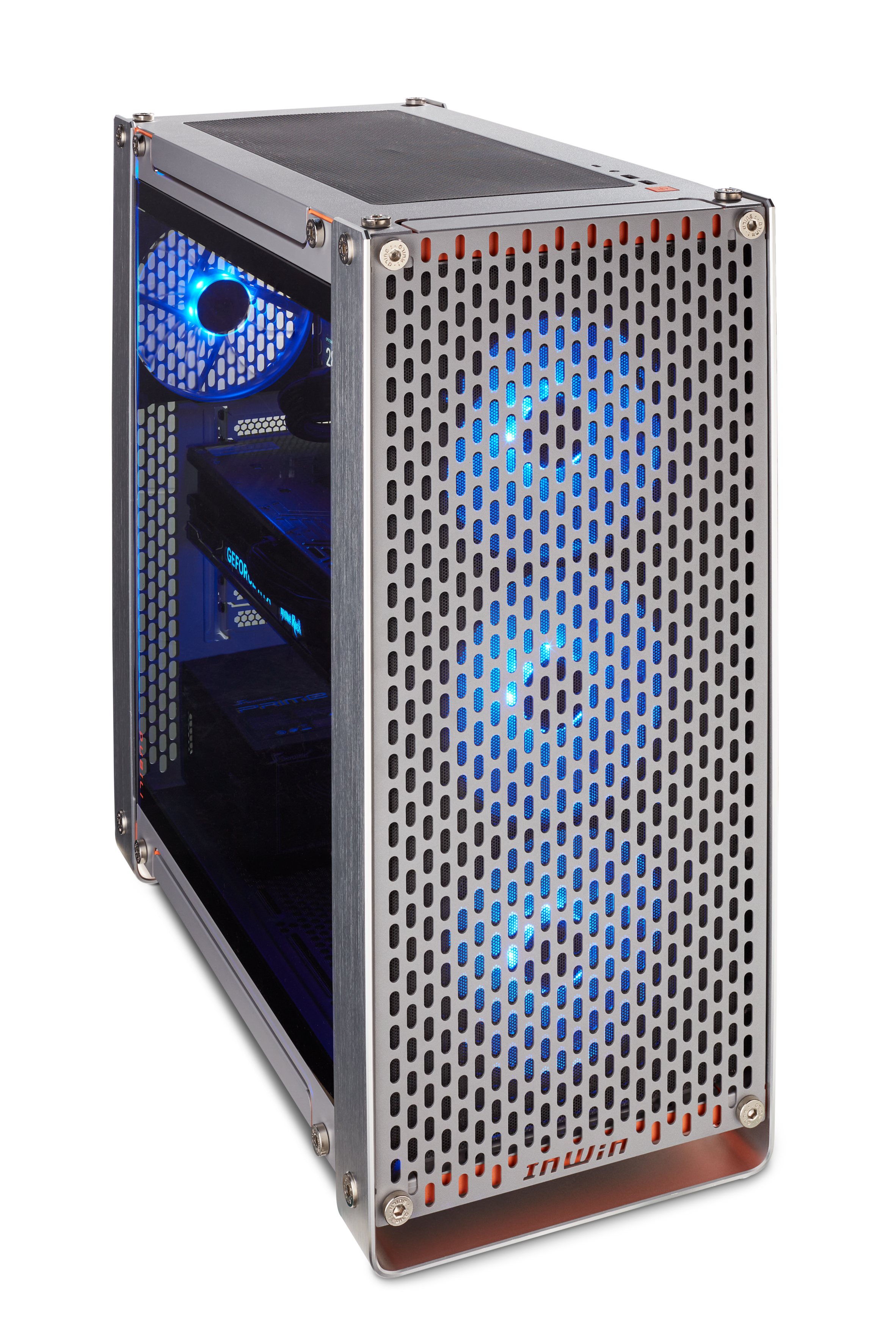 Silbernes Computergehäuse mit blauen Lichtern im Inneren, auf weißem Hintergrund.