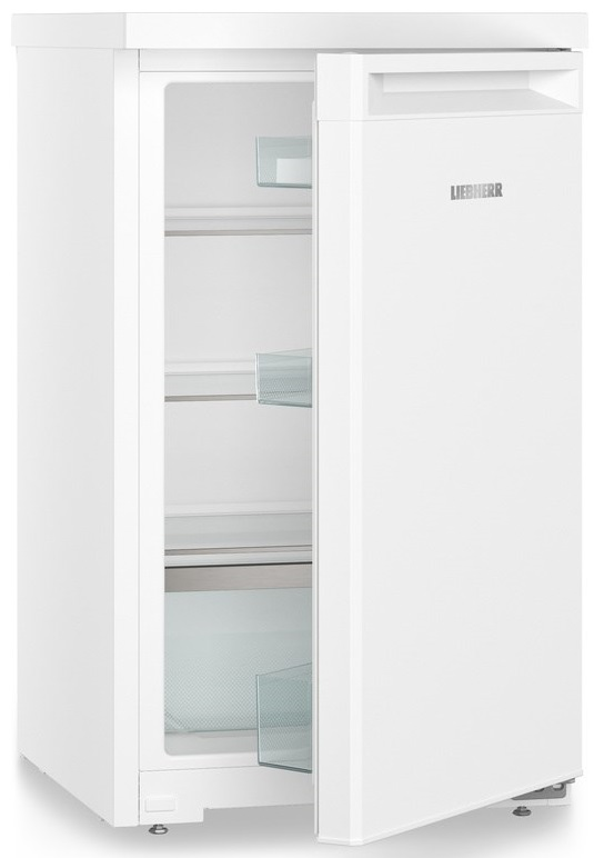 Biała lodówka z otwartymi drzwiami. Wnętrze ma szklane półki. Białe tło.