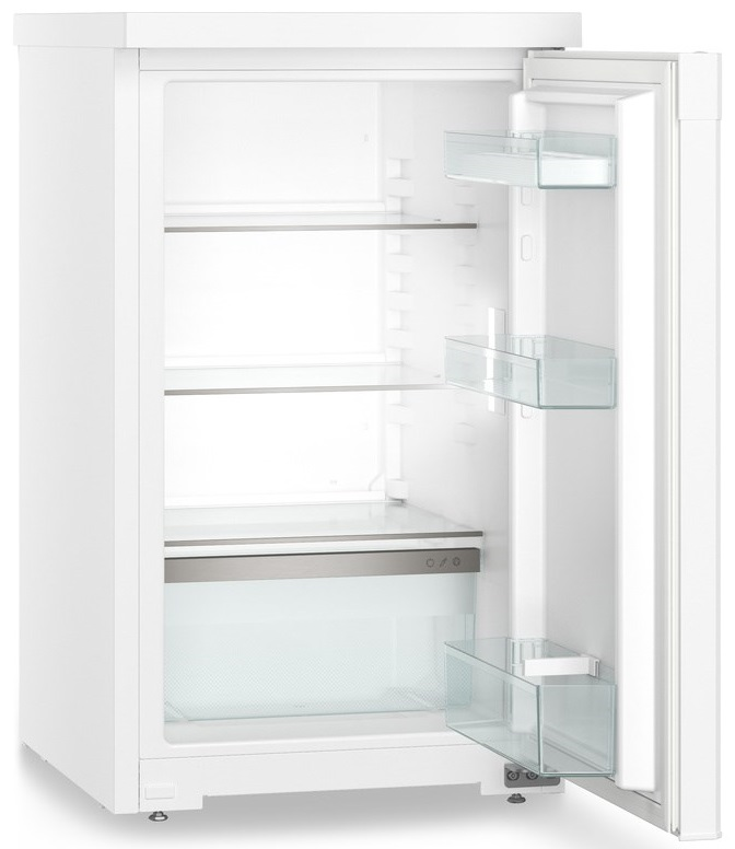 Otwarta biała lodówka ze szklanymi półkami i szufladami.