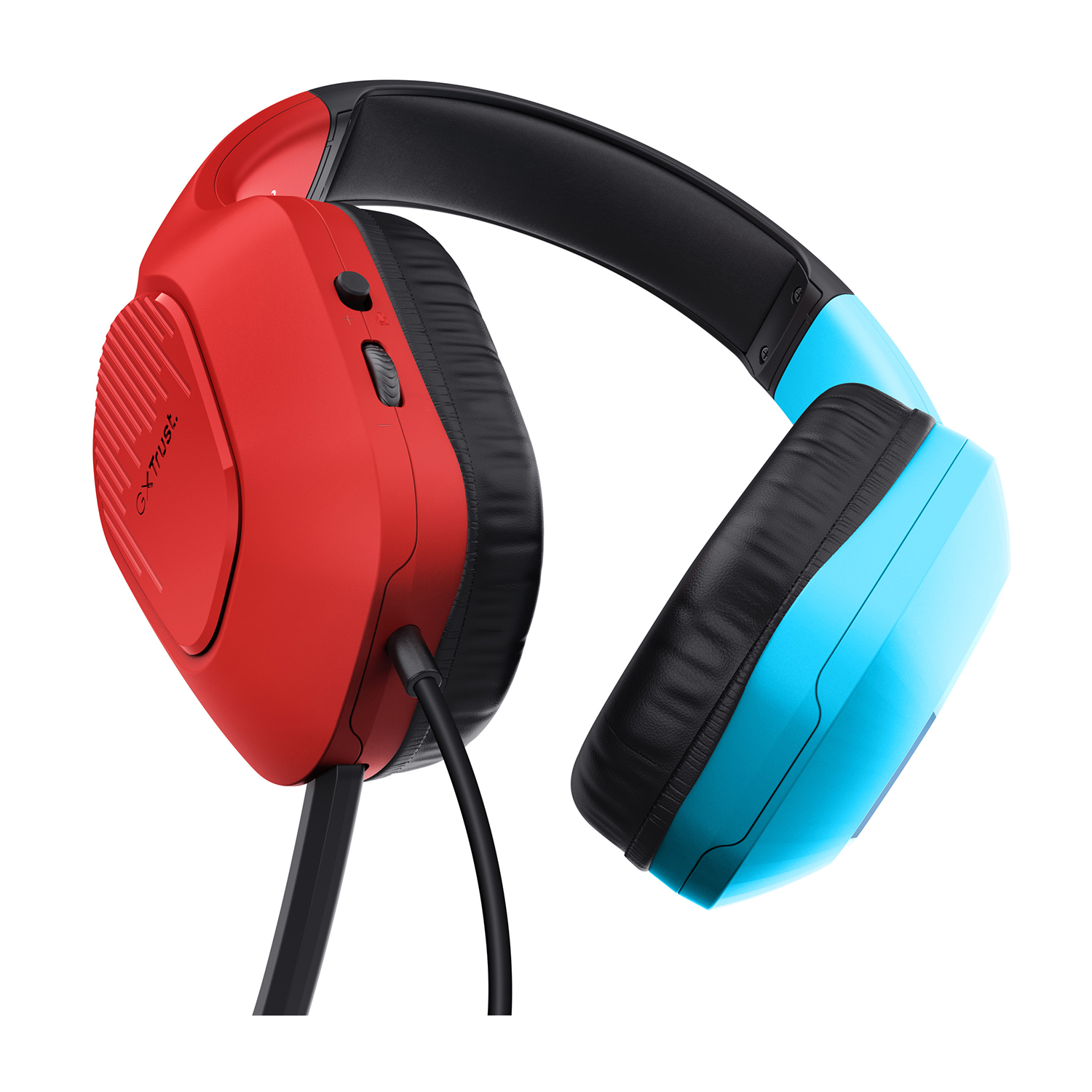 Cuffie da gioco rosse e blu con cavo nero, su sfondo bianco.