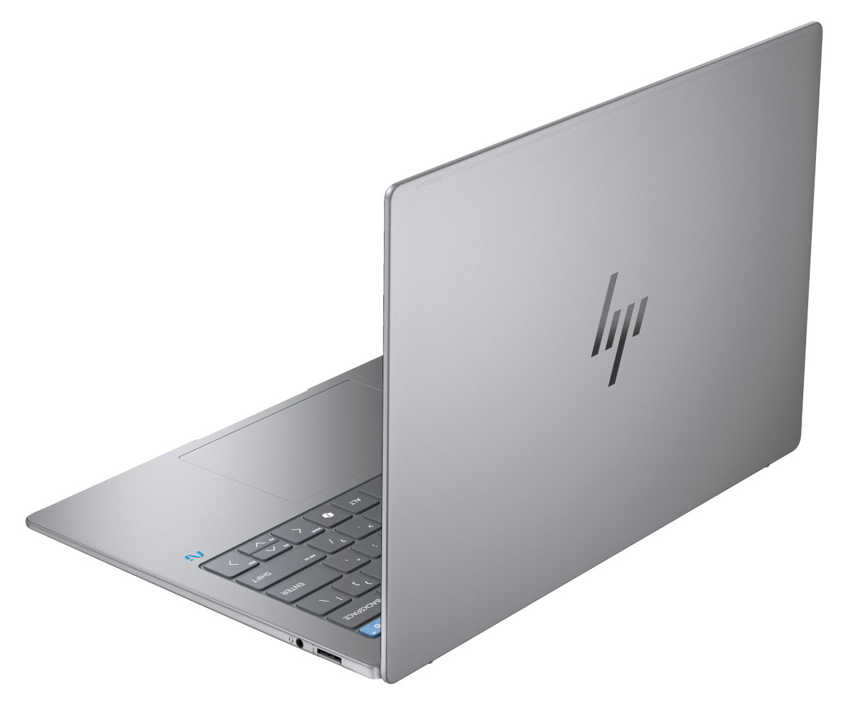 Srebrny laptop HP, pod kątem, z częściowo otwartą pokrywą, pokazujący klawiaturę.