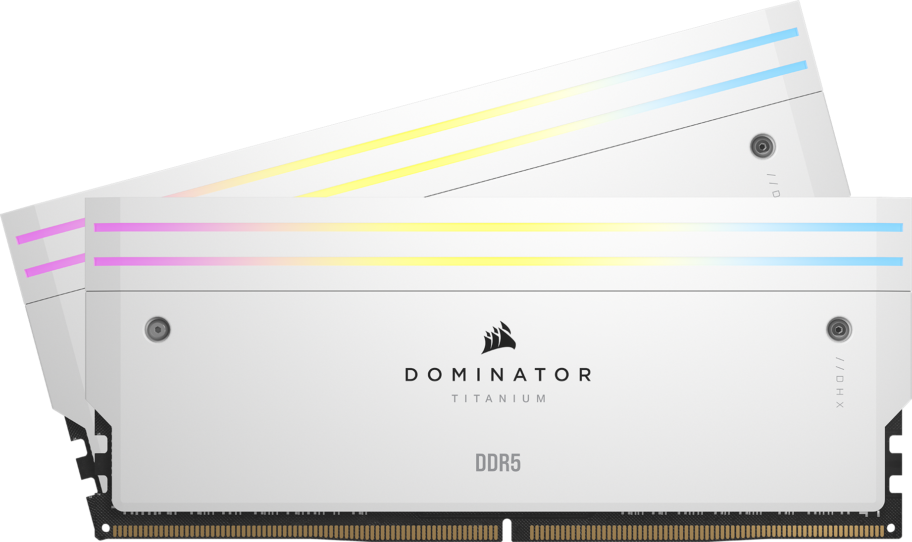 Moduli RAM bianchi con illuminazione RGB e il logo Corsair Dominator Titanium.