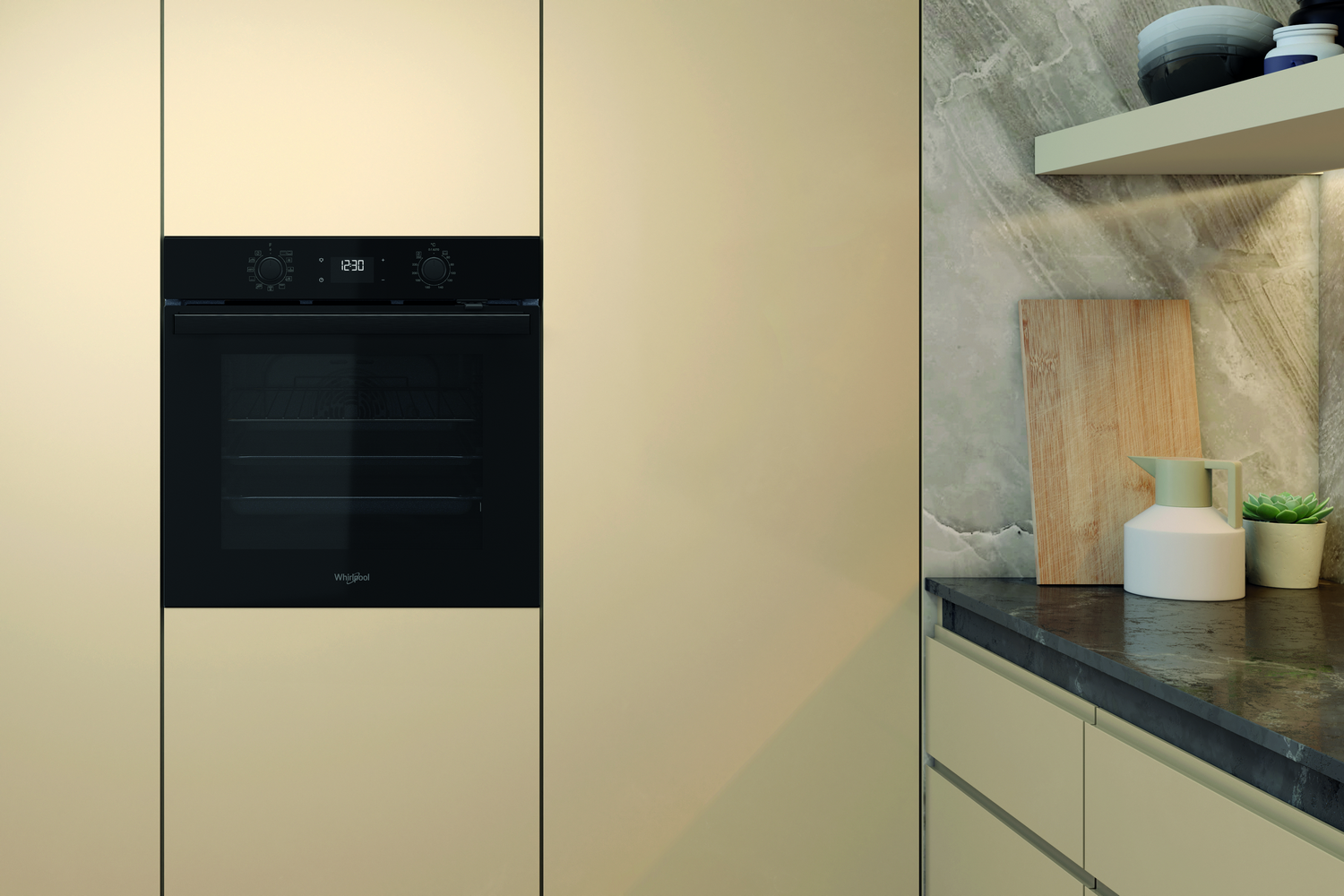 Un horno negro empotrado en una cocina.