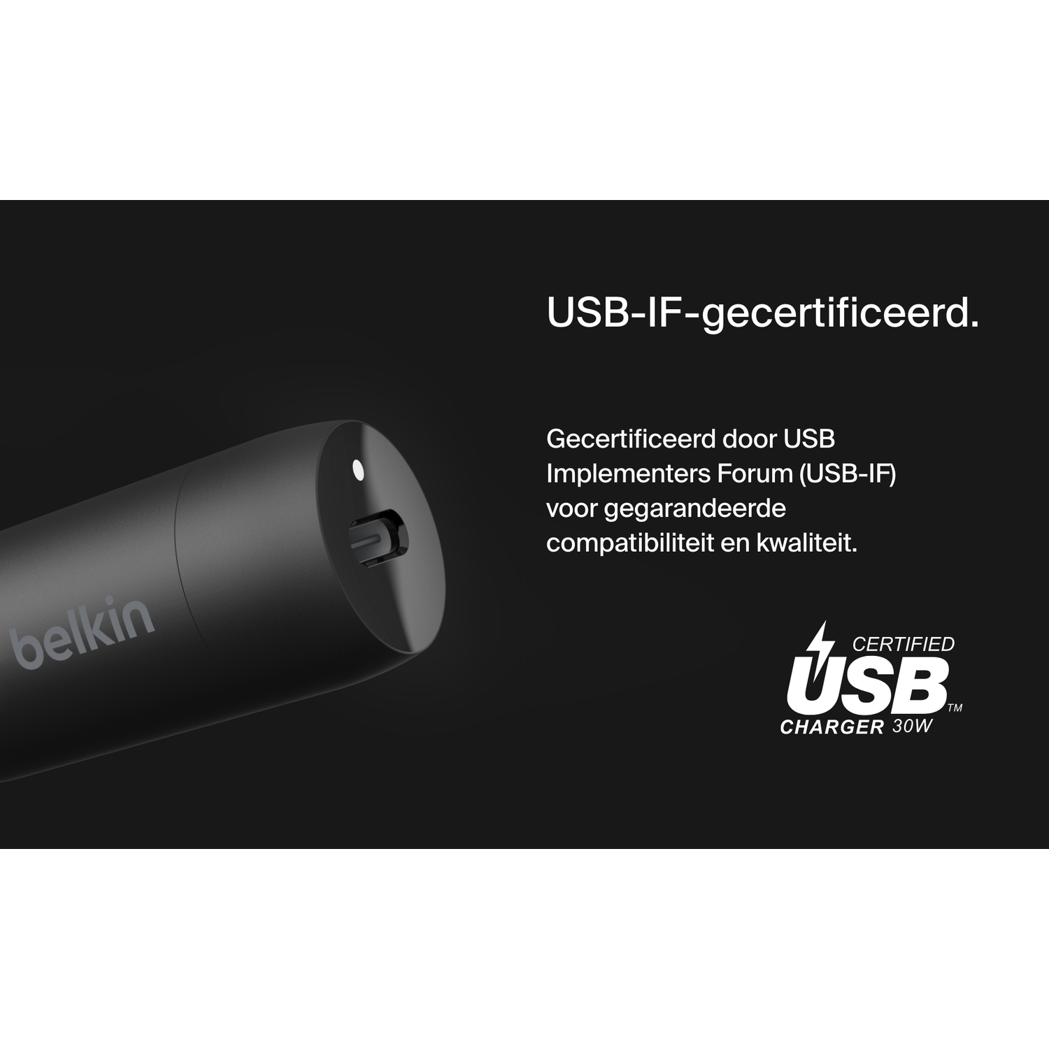 Zwarte USB-oplader met tekst. De tekst zegt: USB-IF gecertificeerd.