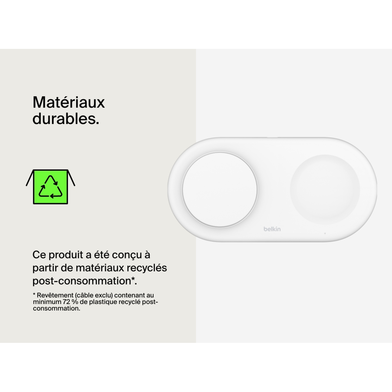Socle de chargement sans fil blanc. Symbole de recyclage vert avec texte : fabriqué à partir de matériaux recyclés.