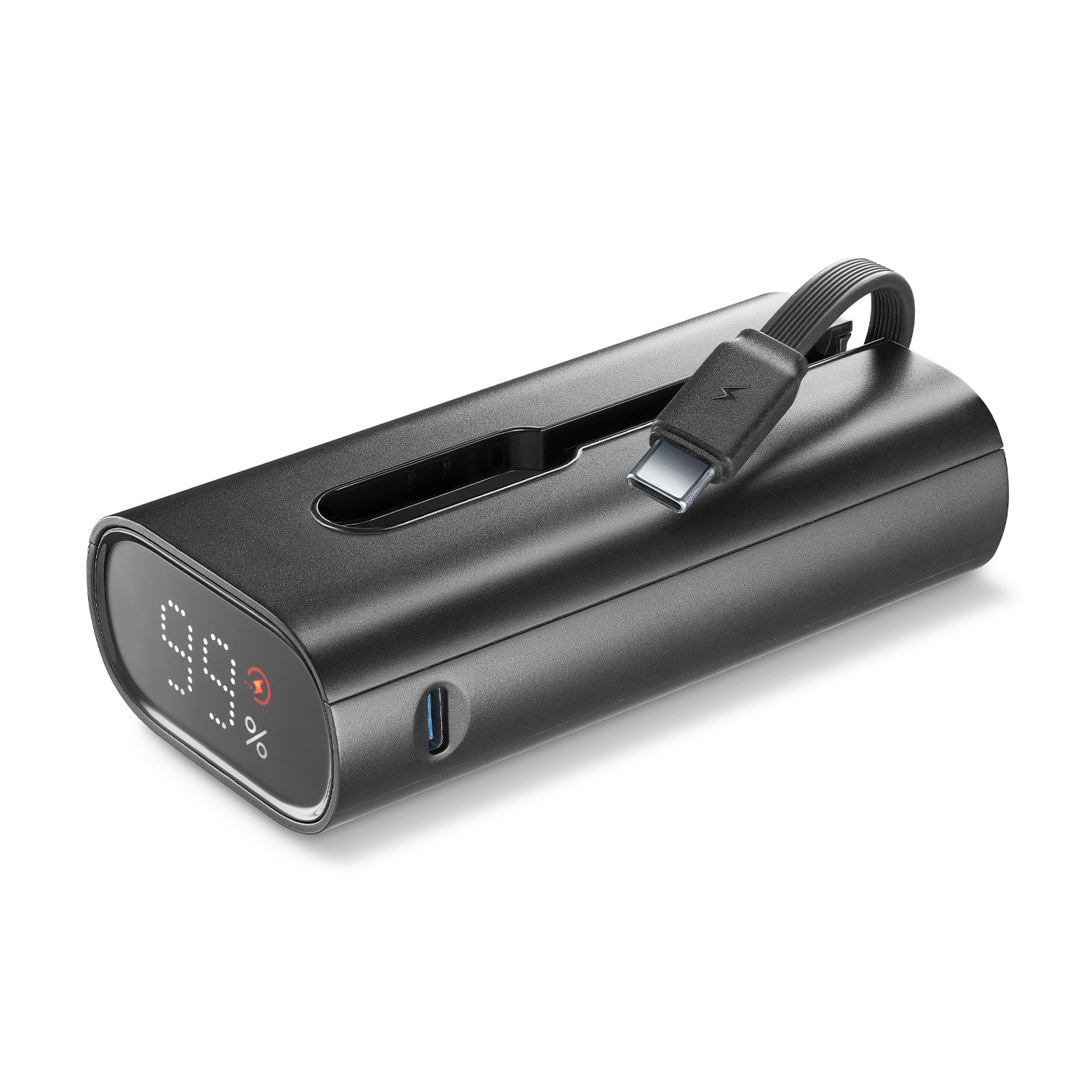 Caricatore portatile nero con display digitale che mostra 99%. Sono visibili anche una porta USB-C e un cavo.