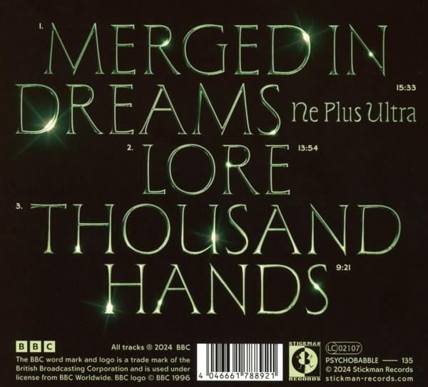 CD-Cover mit Text 'Merged in Dreams', 'Lore' und 'Thousand Hands' auf dunkelgrünem Grund.