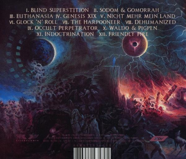 Dunkle, apokalyptische Landschaft mit Mond, Auge und zerstörten Städten.